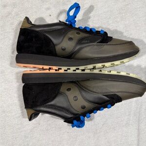 Saucony Men's Black and Olive Sneakers. No box